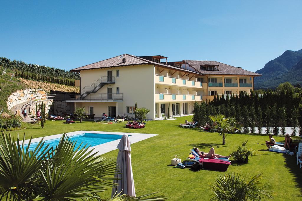 Hotel Weingarten Caldaro Esterno foto