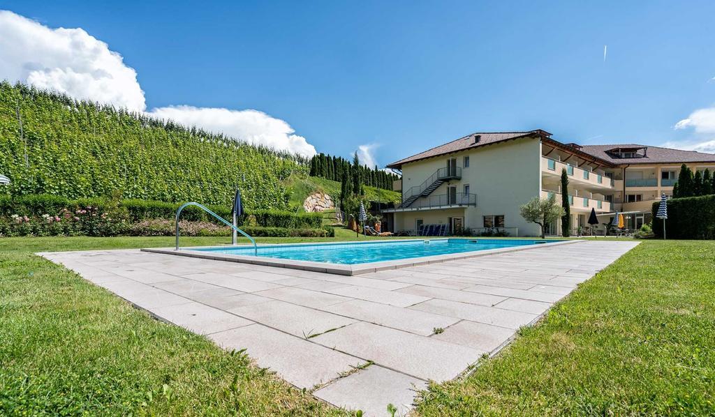 Hotel Weingarten Caldaro Esterno foto
